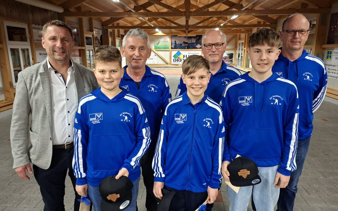 Sagenhafte Saison des Eisstockclubs Sondorf – Stefanie Schmid glänzt mit Spitzenleistung